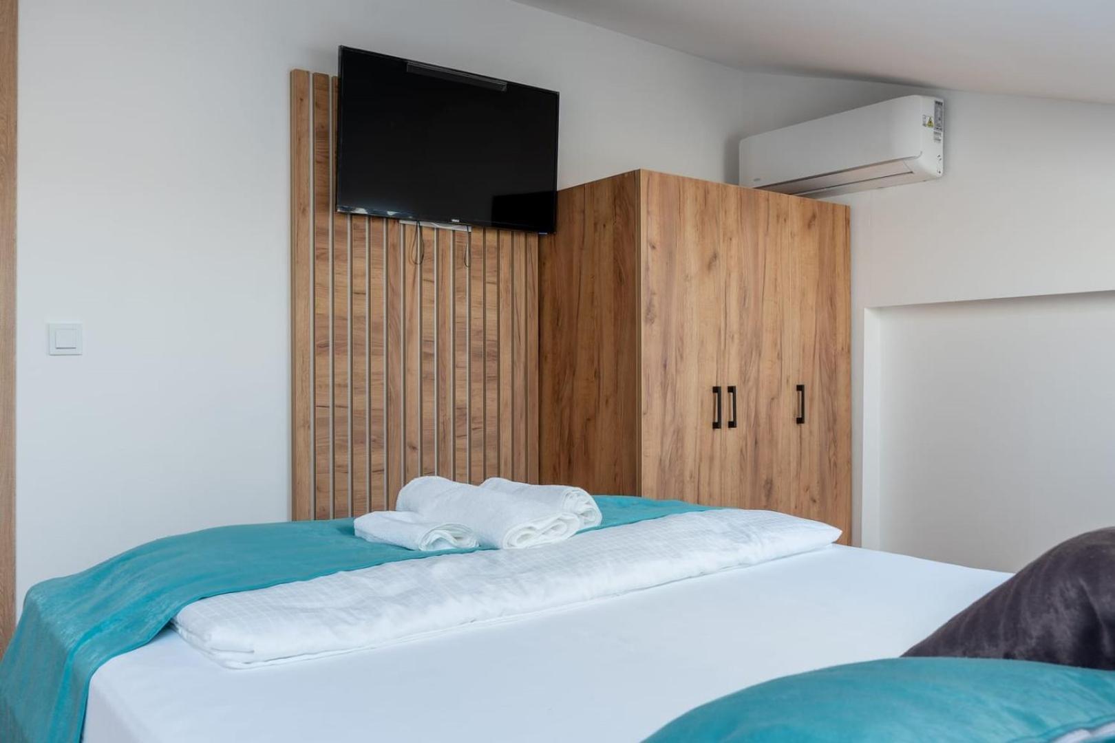 Villa Emina Sa Privatnom Plazom I Parkingom Neum Exterior foto